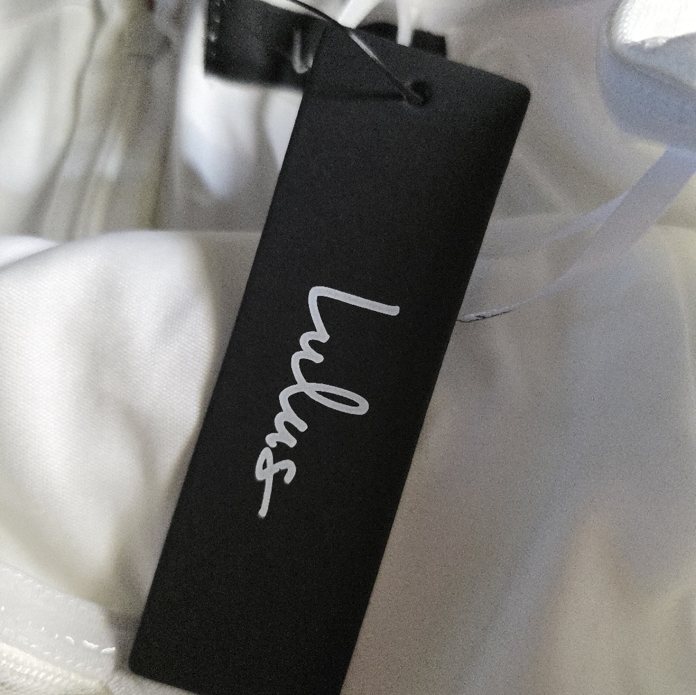 Lulu's Elegant White Backless Dress - Picture 4 of 6